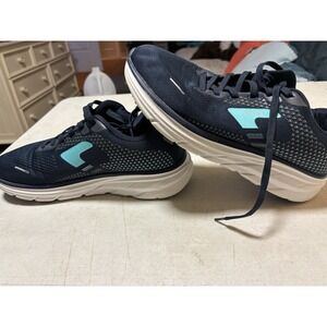 Arisic Wide‎ Toe Box 44 Shoes